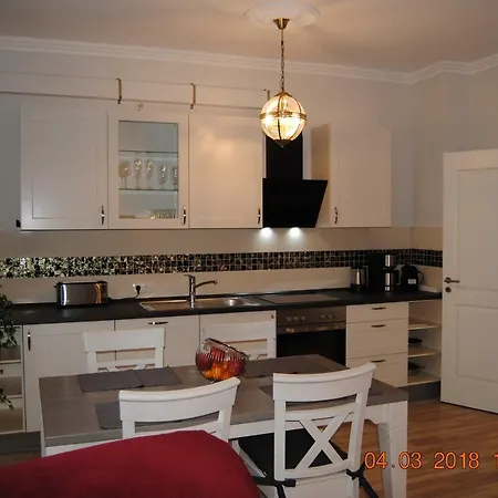 Schoene Zentral Gelegen